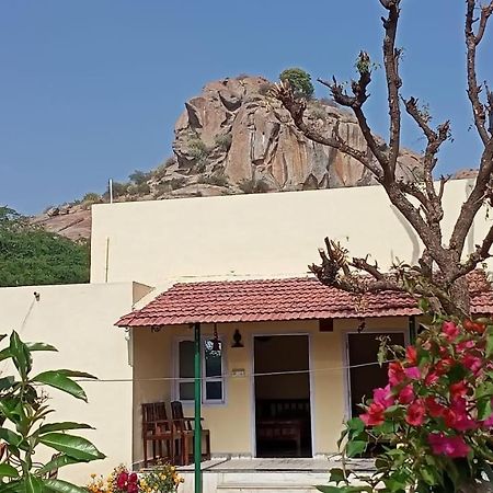 Jawai Balwant Villas ビジャパール エクステリア 写真
