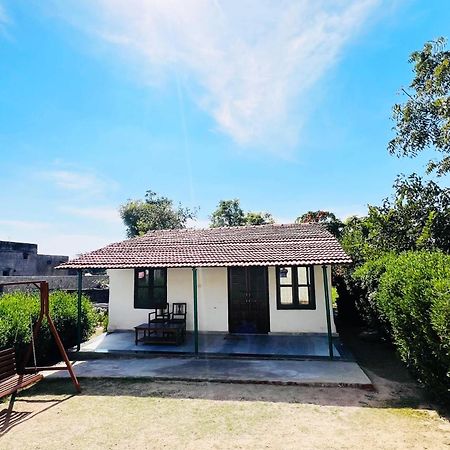 Jawai Balwant Villas ビジャパール エクステリア 写真