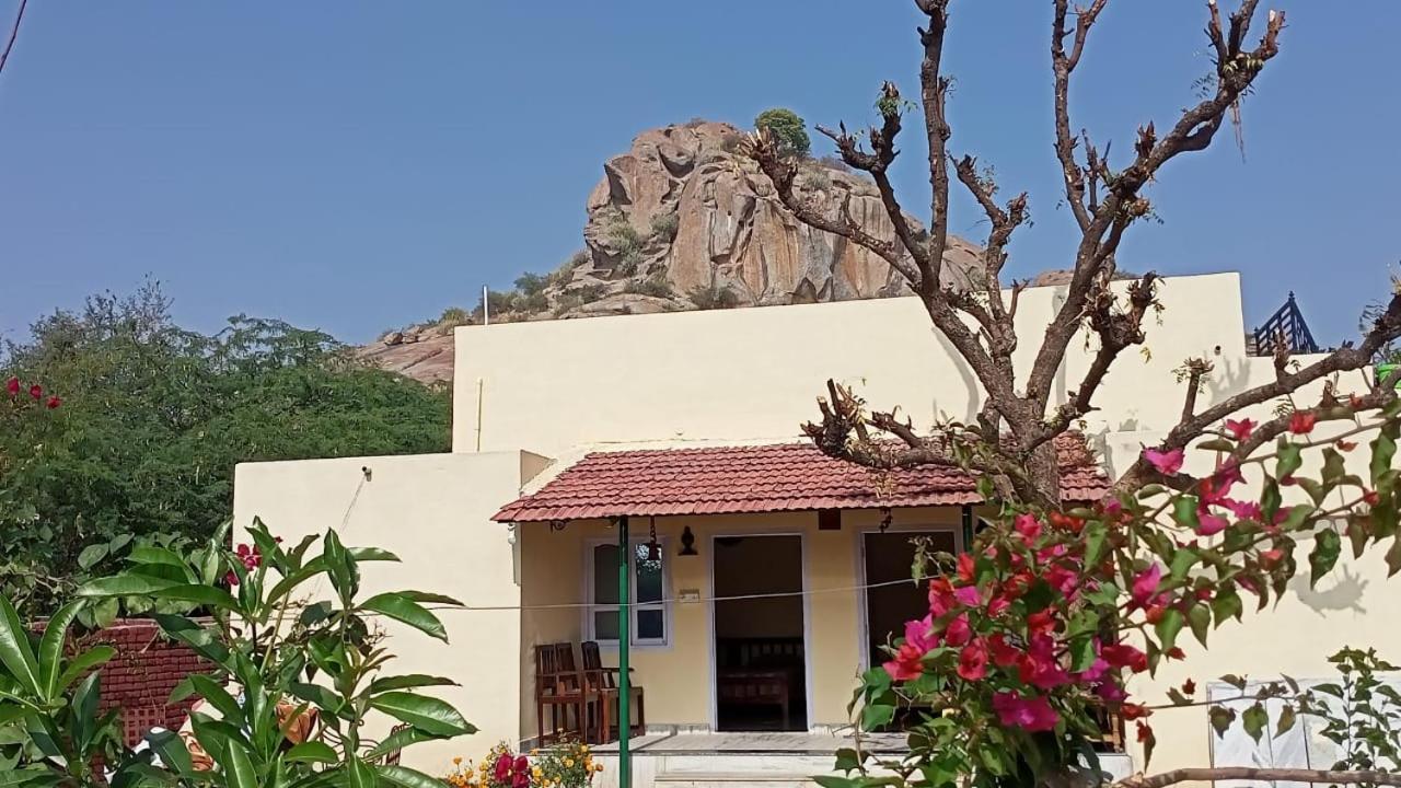 Jawai Balwant Villas ビジャパール エクステリア 写真